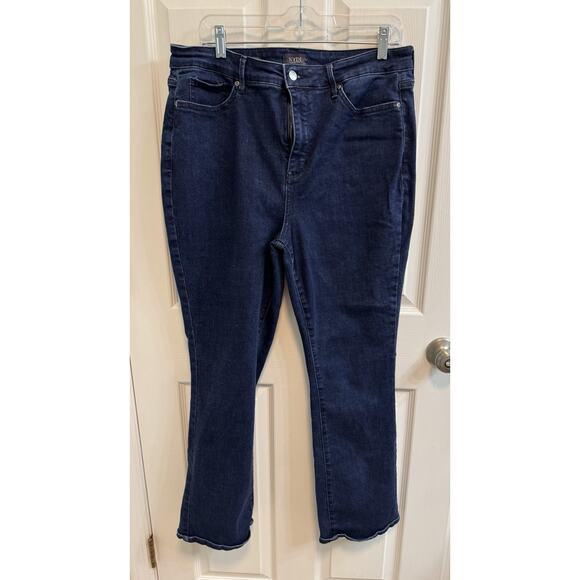 NYDJ Size 14 Billie Mini Bootcut Jeans Hip Zip Button 5 Button Dark Wash - Picture 1 of 11